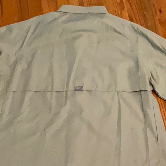 G.Loomis vented fishing shirt XL - Picture 8 of 9